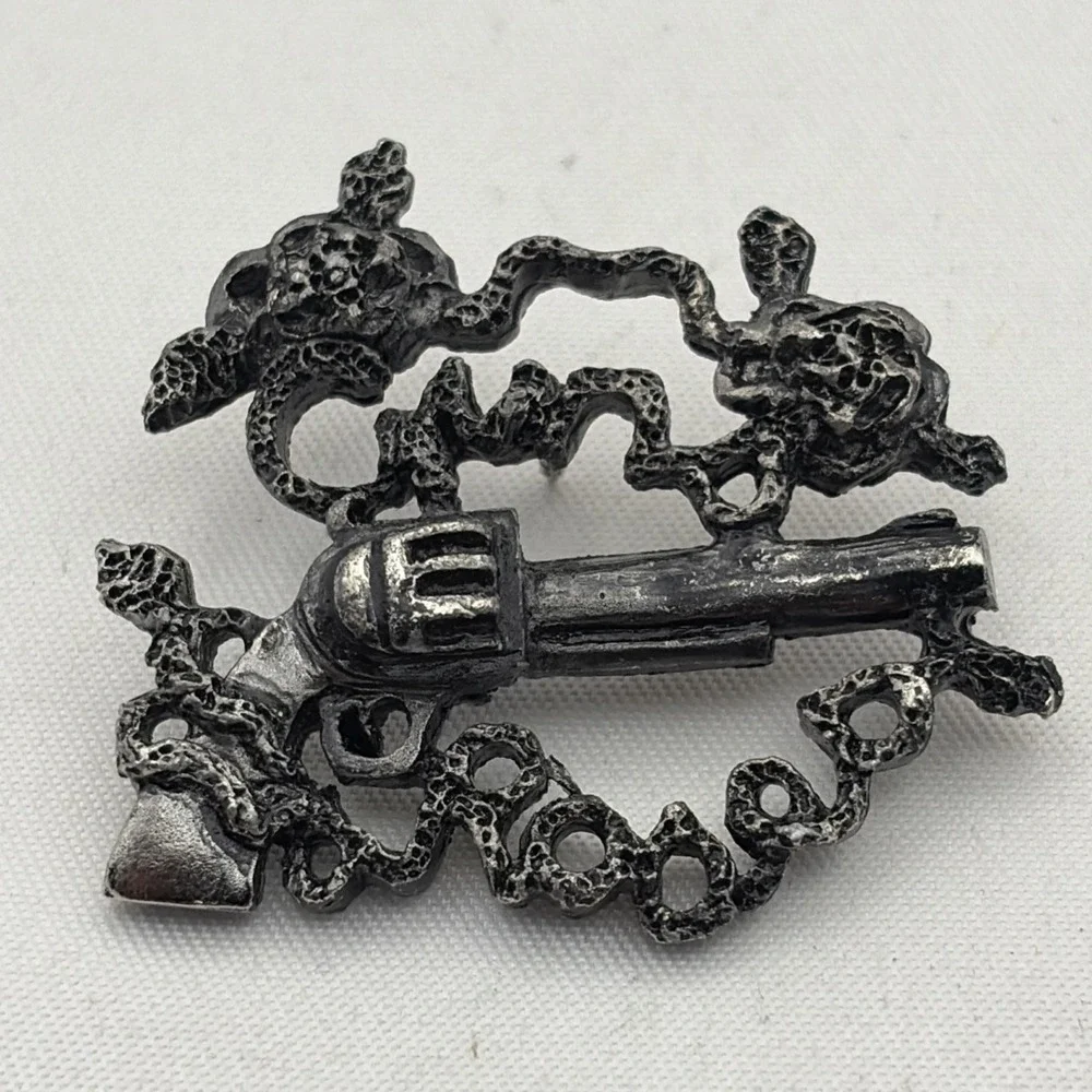 Guns N' Roses Silver Tone Pewter Vintage Pistol Revolver Lapel Hat Pin